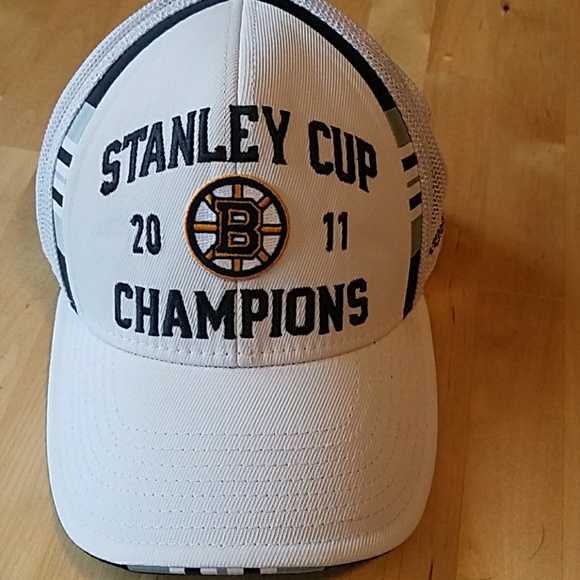 bruins stanley cup hat